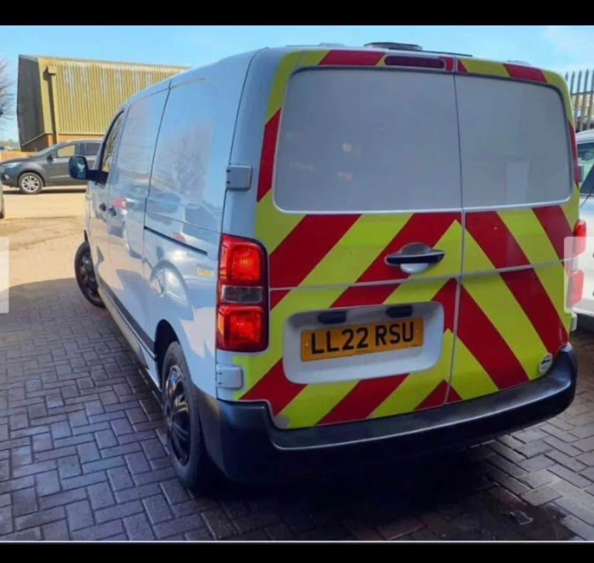 Van - Image 3