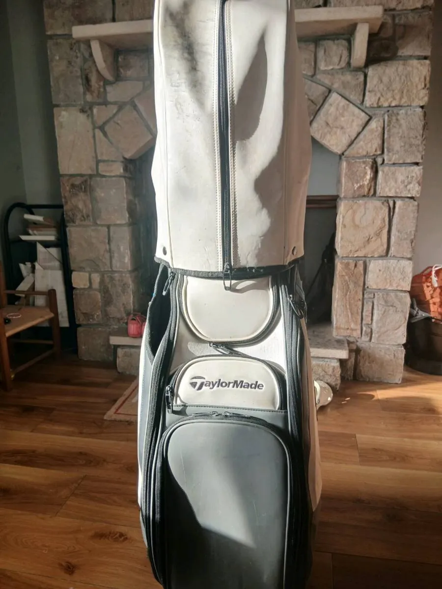 Taylormade sim tour bag - Image 4