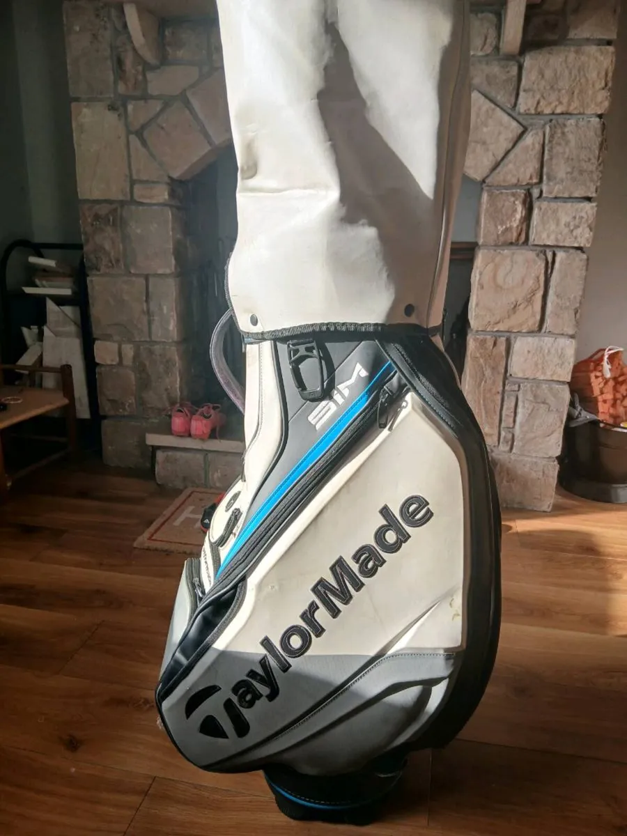 Taylormade sim tour bag - Image 3