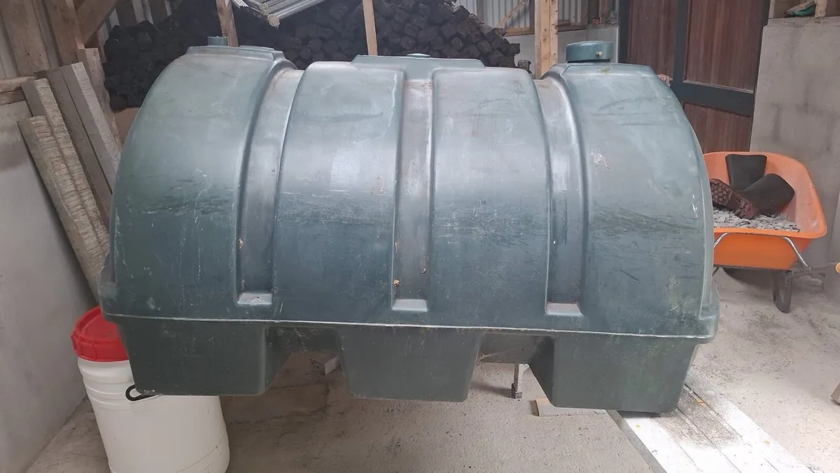 1000l oil tank