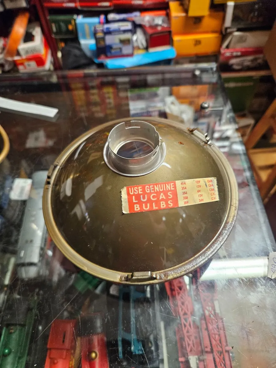 Vintage Car Headlight - Image 3