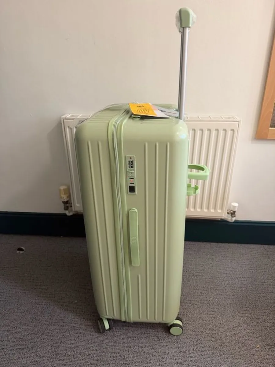 Brand New Avocado Green 30 Inch Large Capacity Multifunctional Luggage Suitcase - Image 4