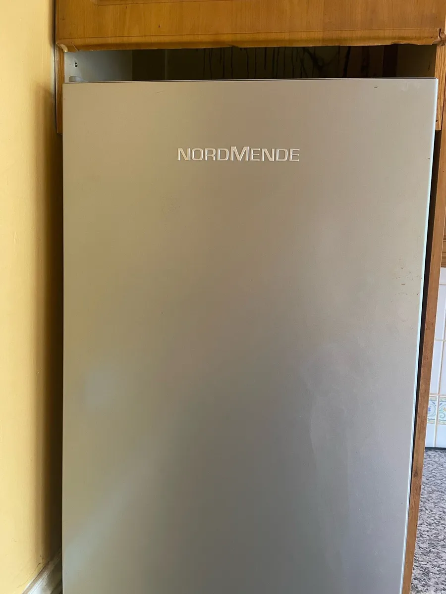 Fridge freezer - Image 1