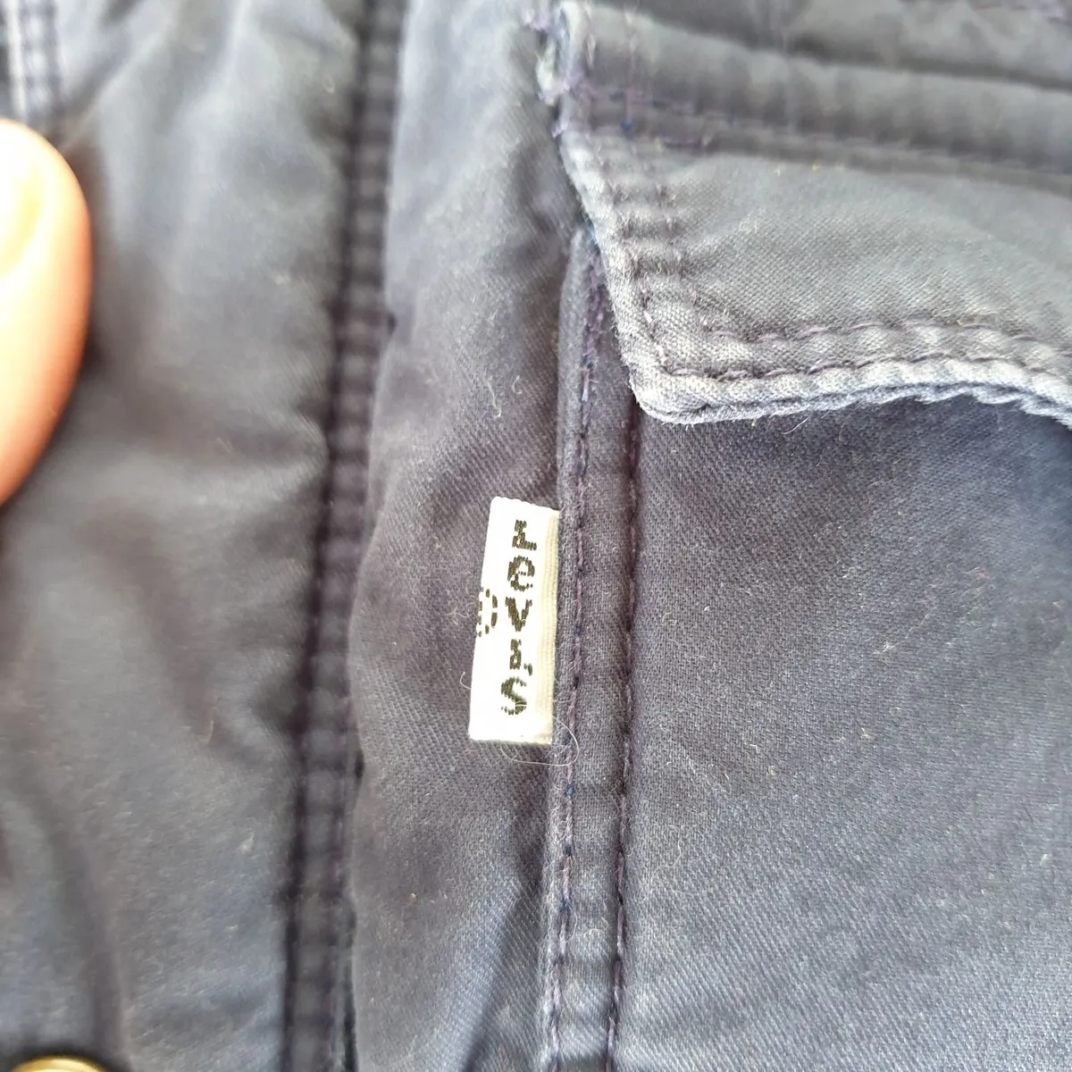 Levi's men's quilted jacket shacket Medium - Image 4