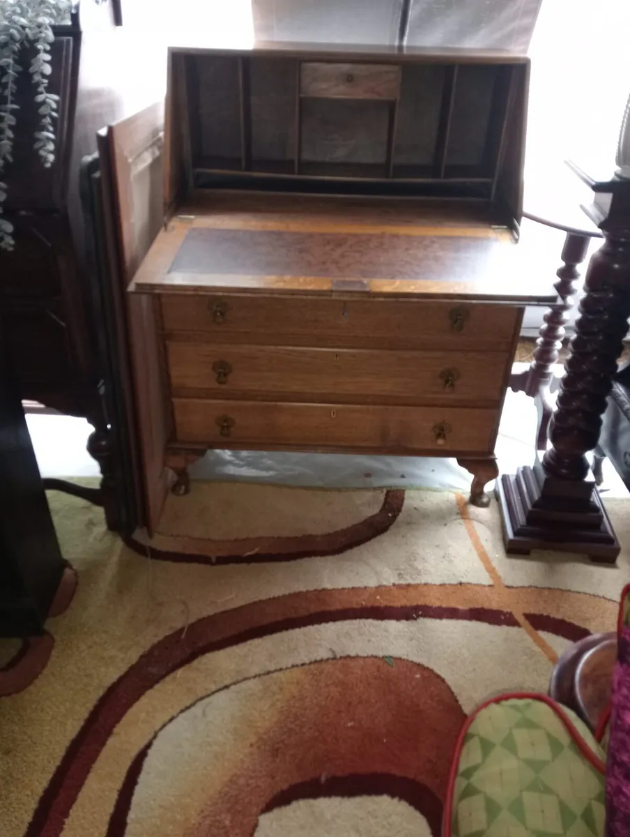 Vintage Oak Writing Bureau Desk. - Image 2