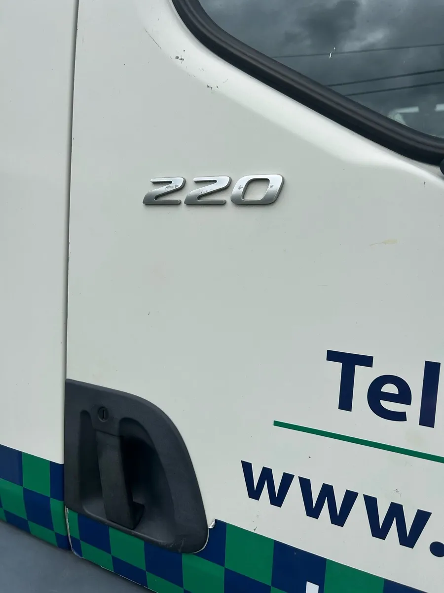 2015 Daf, 220, 18 tonne truck - Image 3