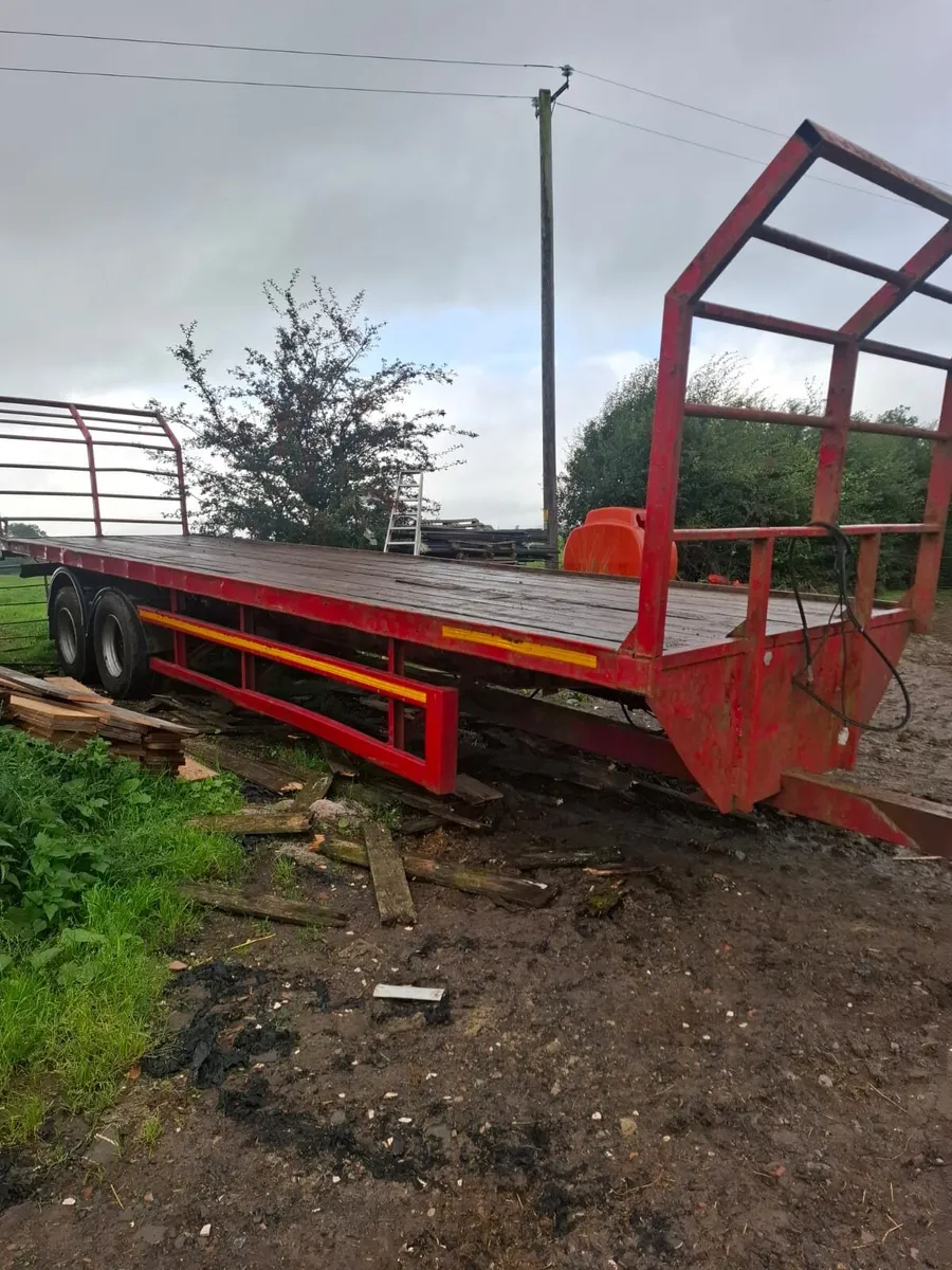 Bale Trailer 33-34ft - Image 1