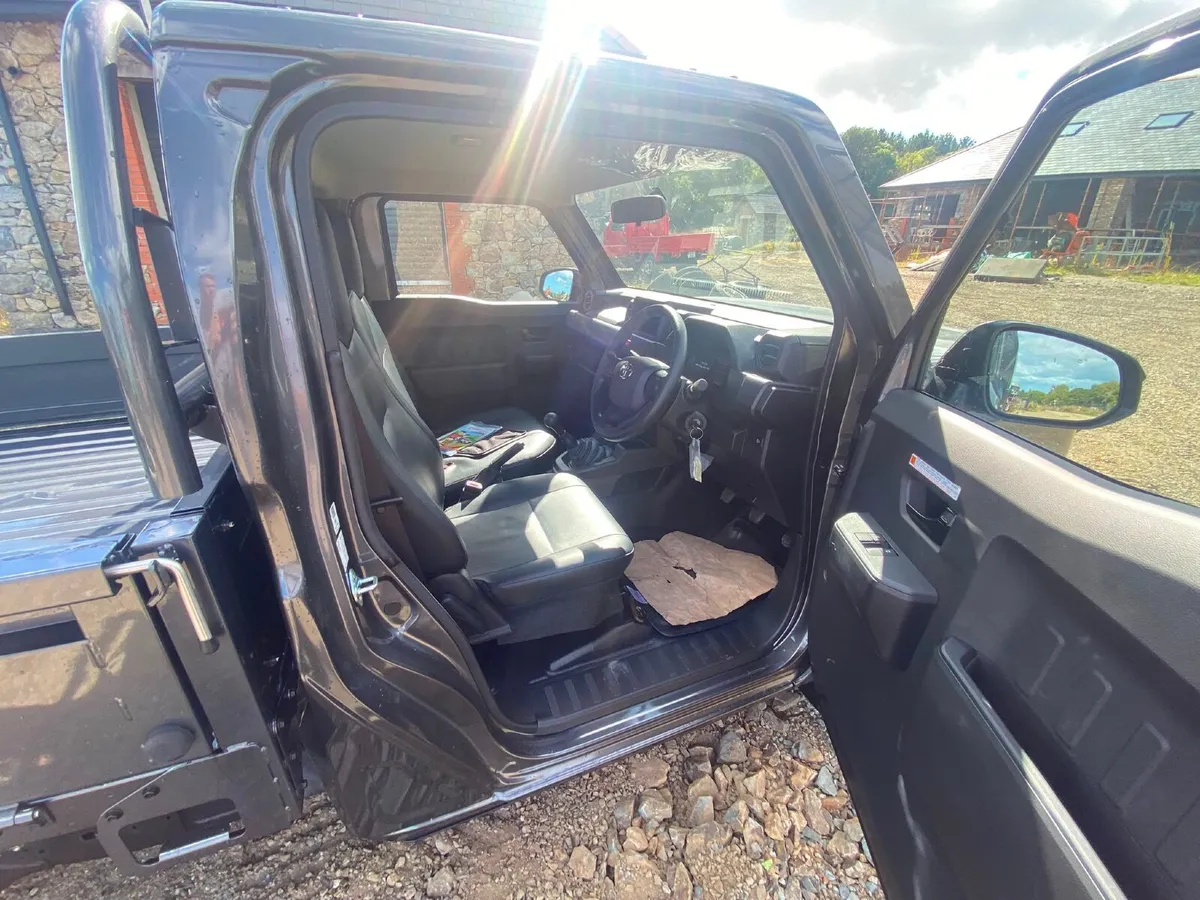 Toyota Hilux 2025 # READ AD # - Image 2