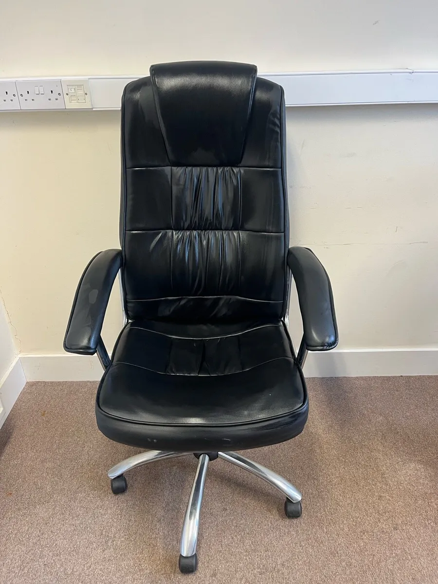 Black Executive Office Chair -Swivel Chair - Image 1