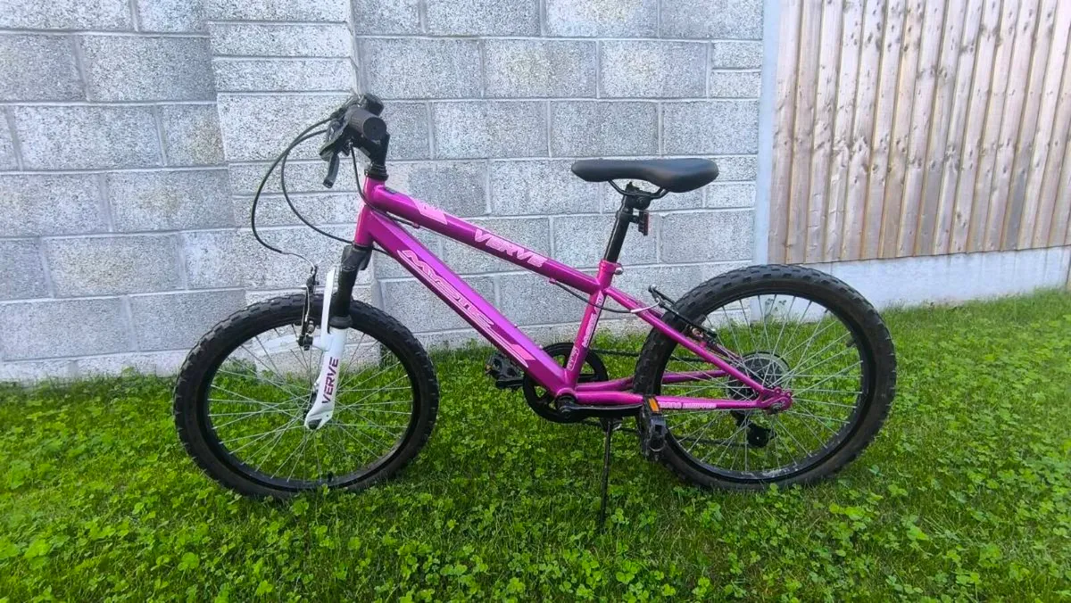 Girls bike - Image 1