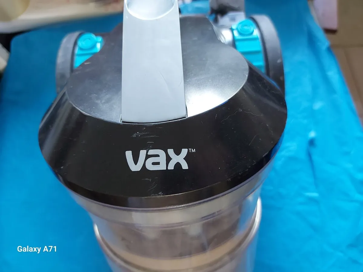 VAX Bagless Vacuum Cleaner, Model CCQSASV1P1 - Image 3