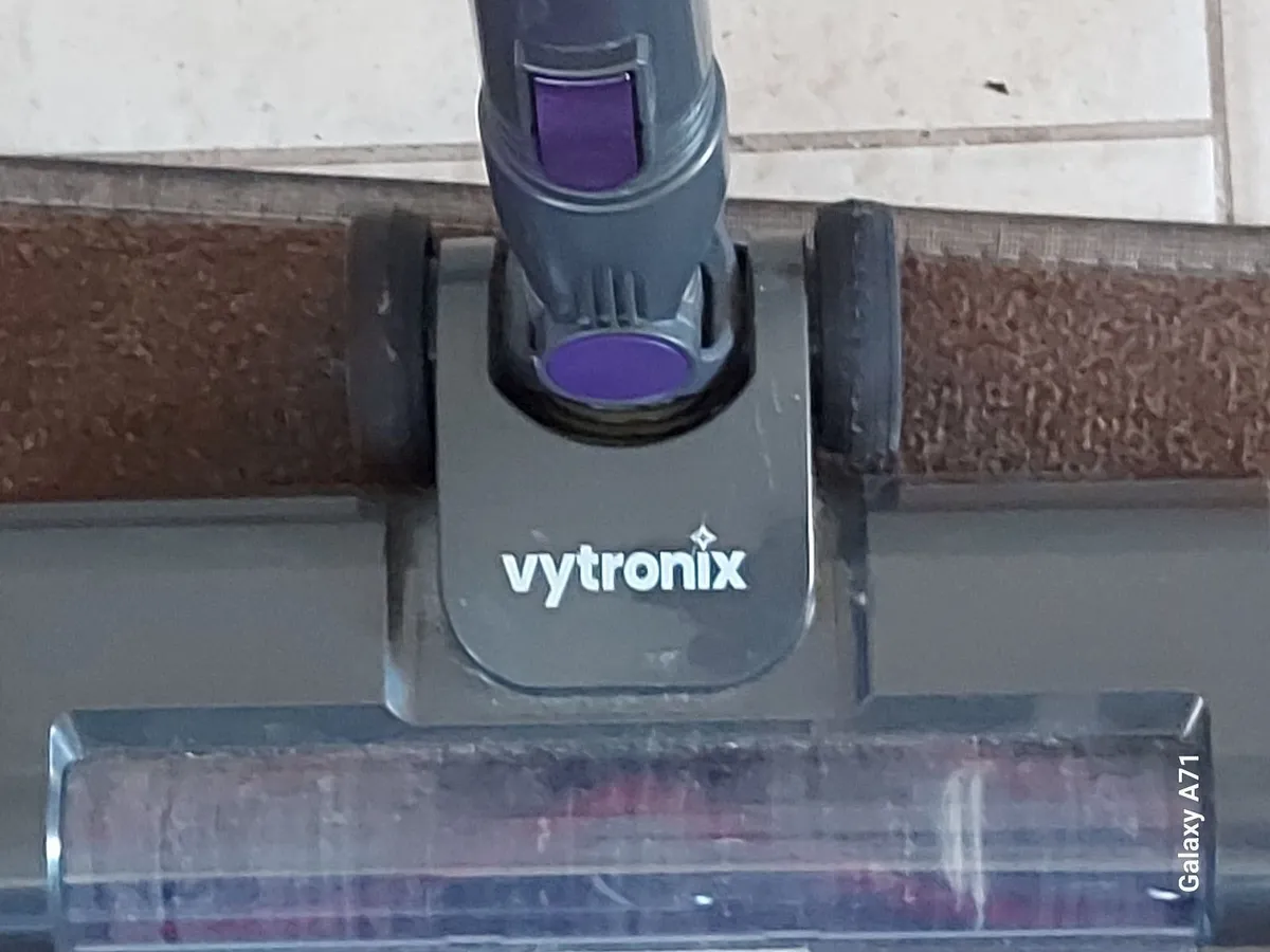 VYTRONIX Cordless Vacuum Cleaner excellent condit - Image 4