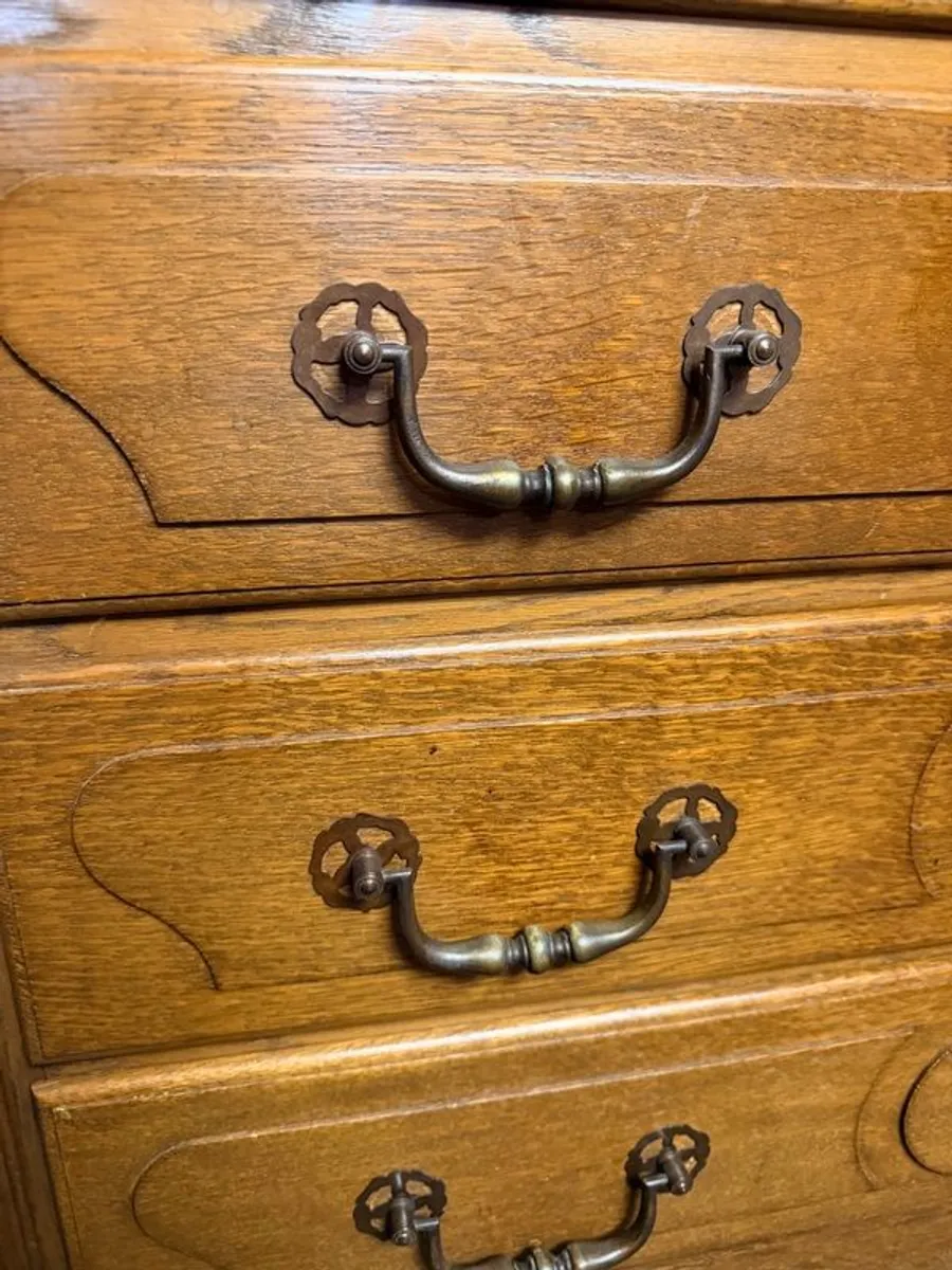Early 20th Century French Solid Oak Chest of Drawers - Image 4