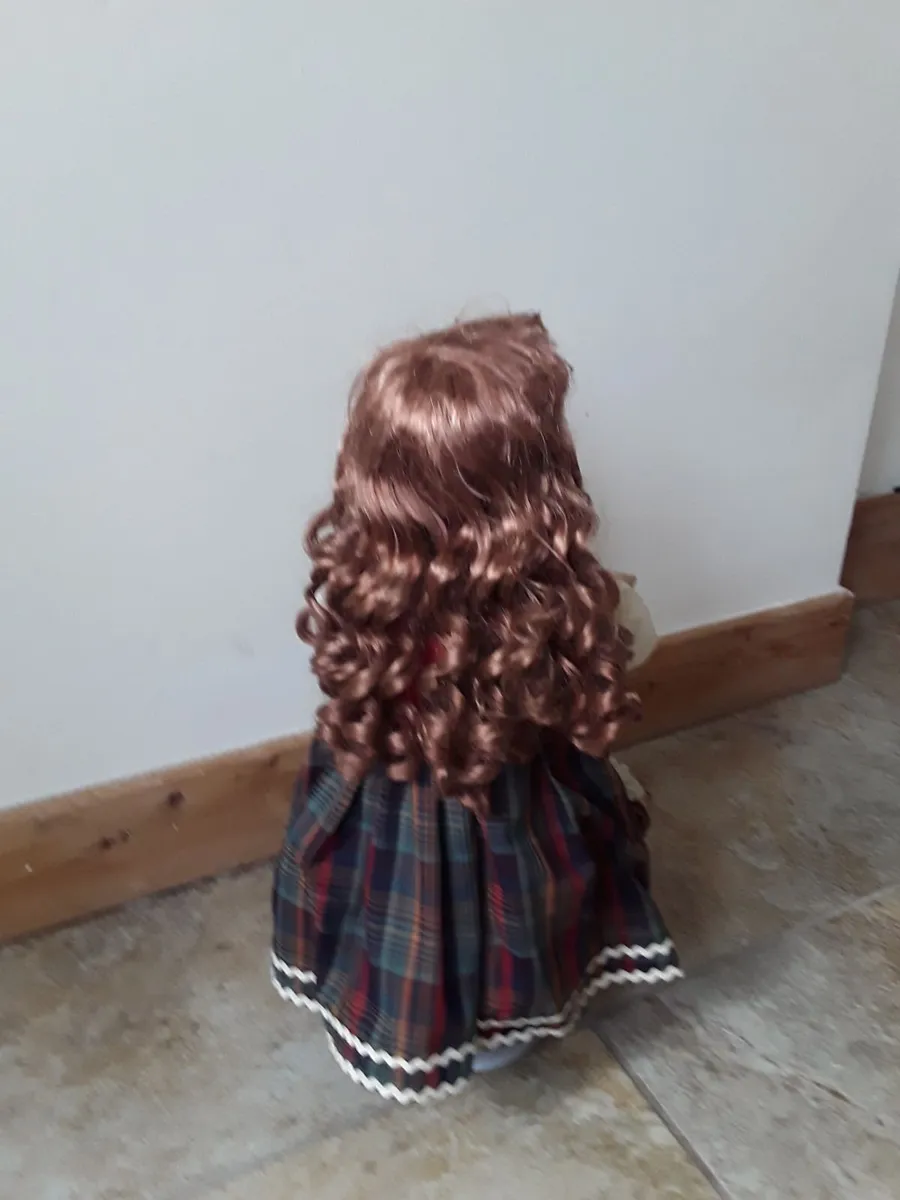New beautiful doll from the Leonardo Collection - Image 4