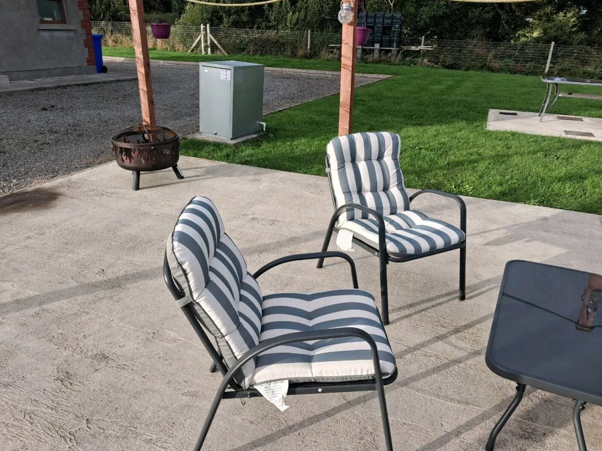 Garden furniture - Image 2
