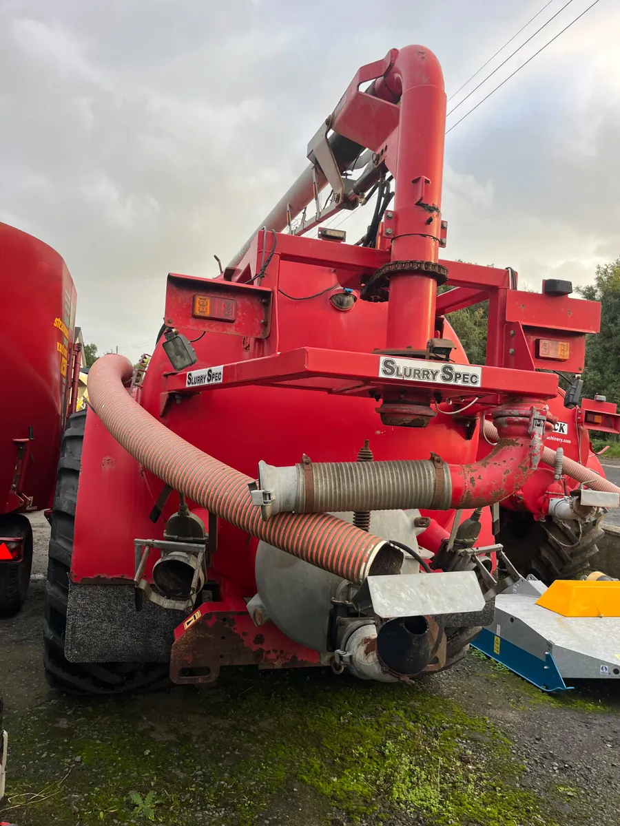 Used 2500Gal Redrock Tanker - Image 4