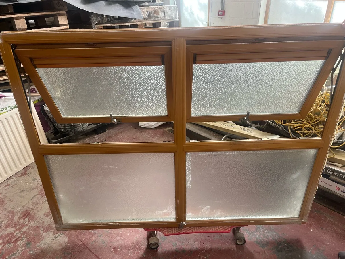 Double Glazed Frosted Window – 2 Opening Vents - Image 4
