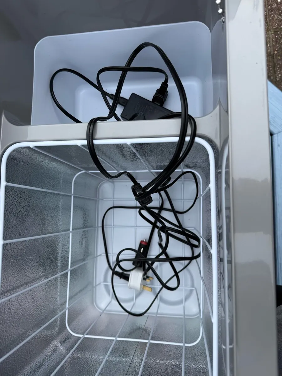 Fridge freezer - Image 3