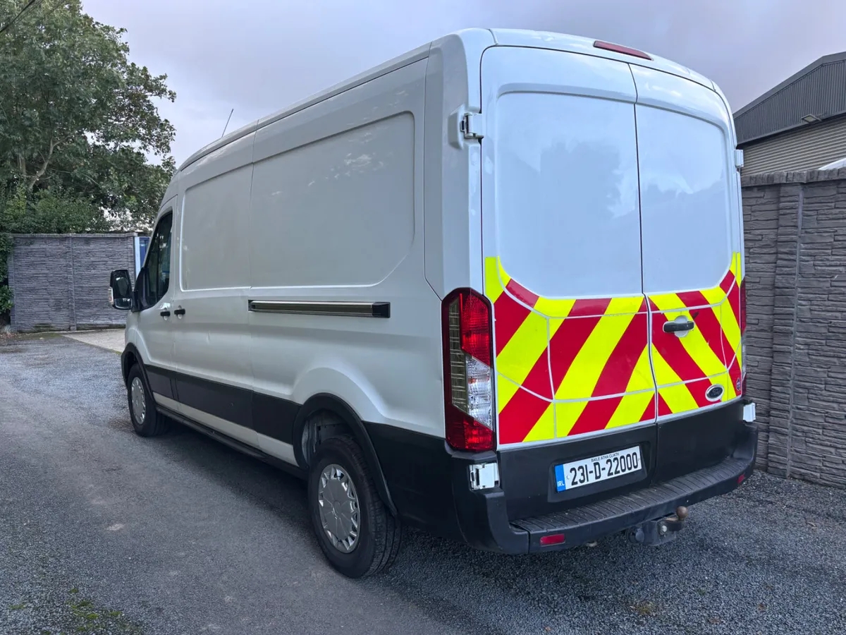 Ford Transit 2023 RWD - Image 4