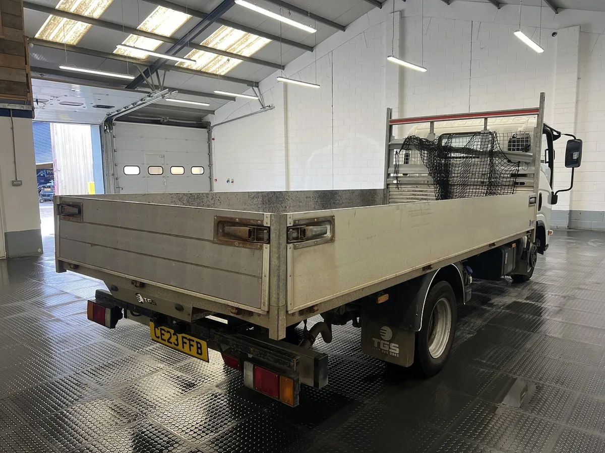 2023 Isuzu Grafter Dropside Van - Image 2