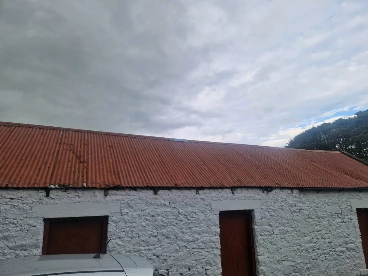 Roof sheeting - Image 1