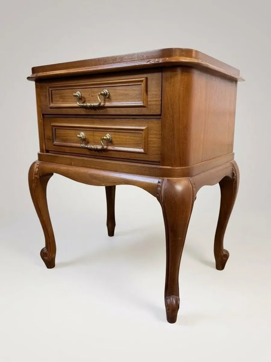 Pair of Vintage French Carved Bedside Tables - Image 3