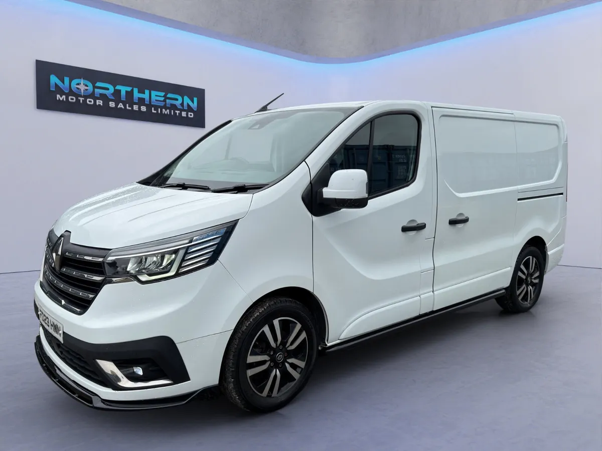 2023 Renault Trafic Extra Sport - Image 3