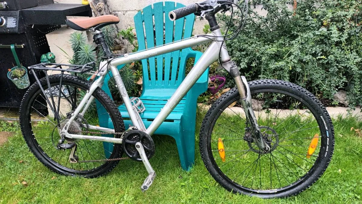 Treks 4500 bike - Image 2