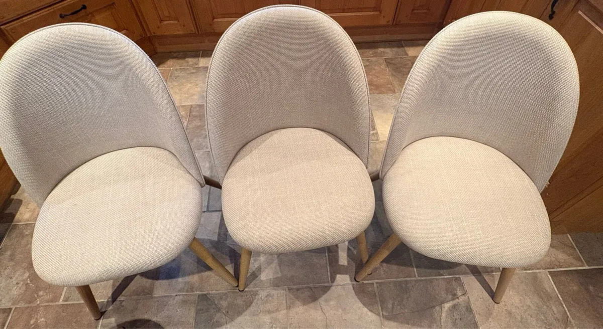 6 kitchen chairs - Image 1