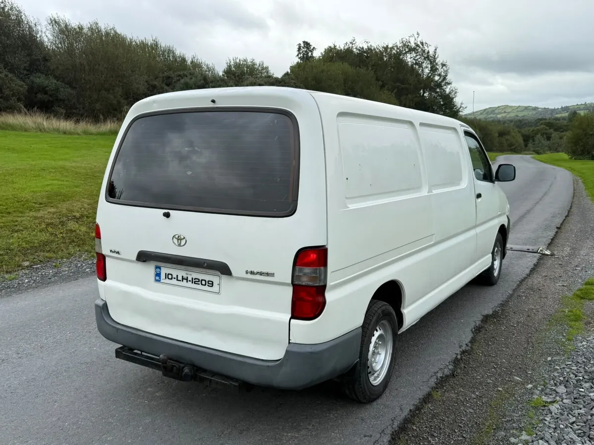 2010 hiace full years cvrt - Image 3