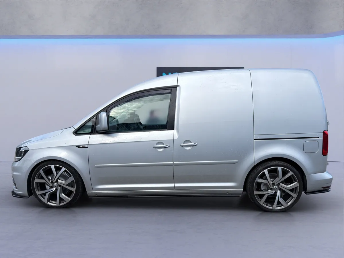 2018 Volkswagen Caddy Highline - Image 4