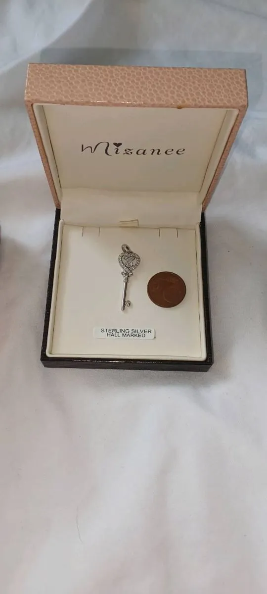 Mizanee Sterling Silver Hallmarked Heart Pendant - Image 3