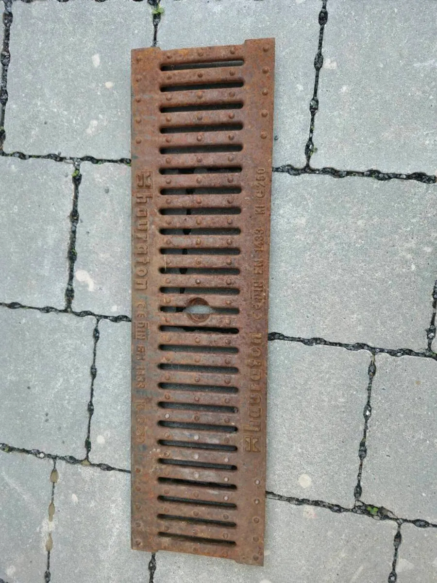 Cast iron drain covers - Image 4