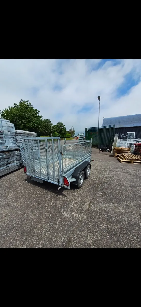 8x5 M-Tec Twin Axle Trailer - Image 2