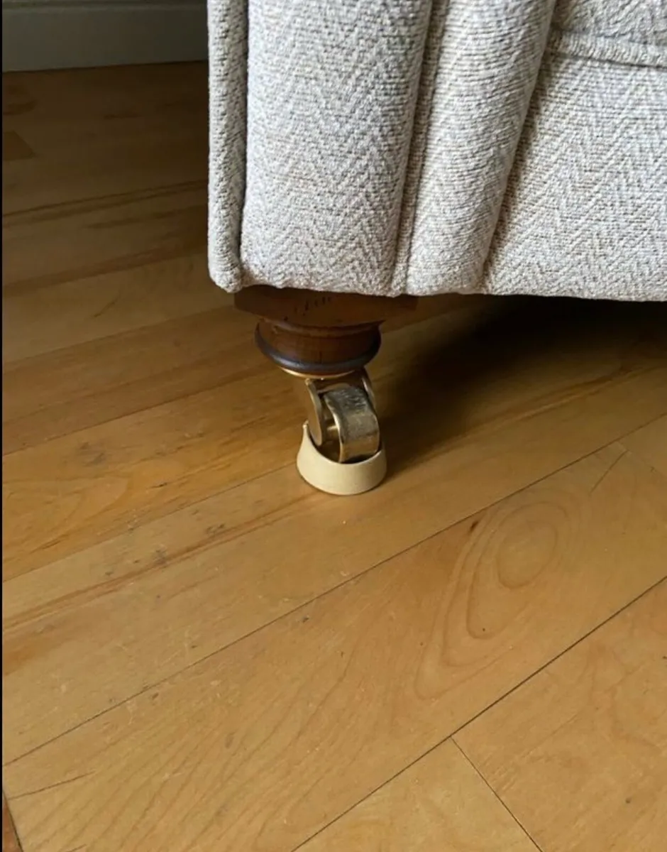 Sofa - Image 4