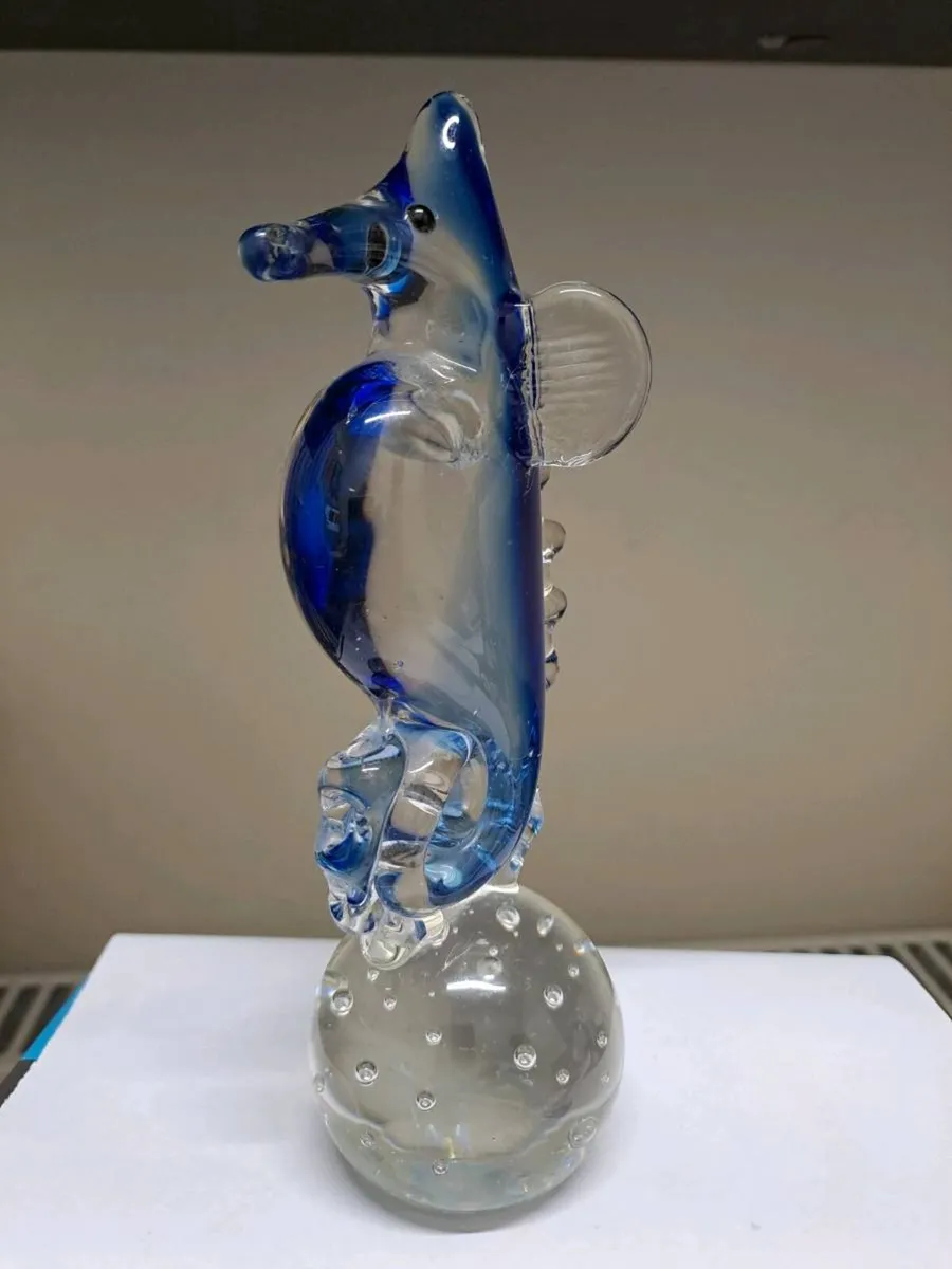 Blue Art Glass Seahorse Ornament - Image 2
