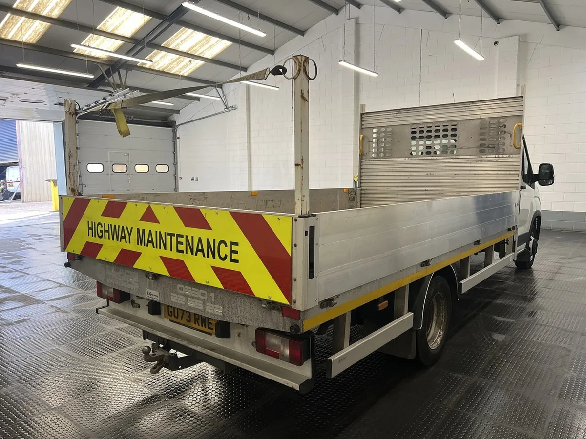2023 Maxus Deliver 9 Dropside Van - Image 2
