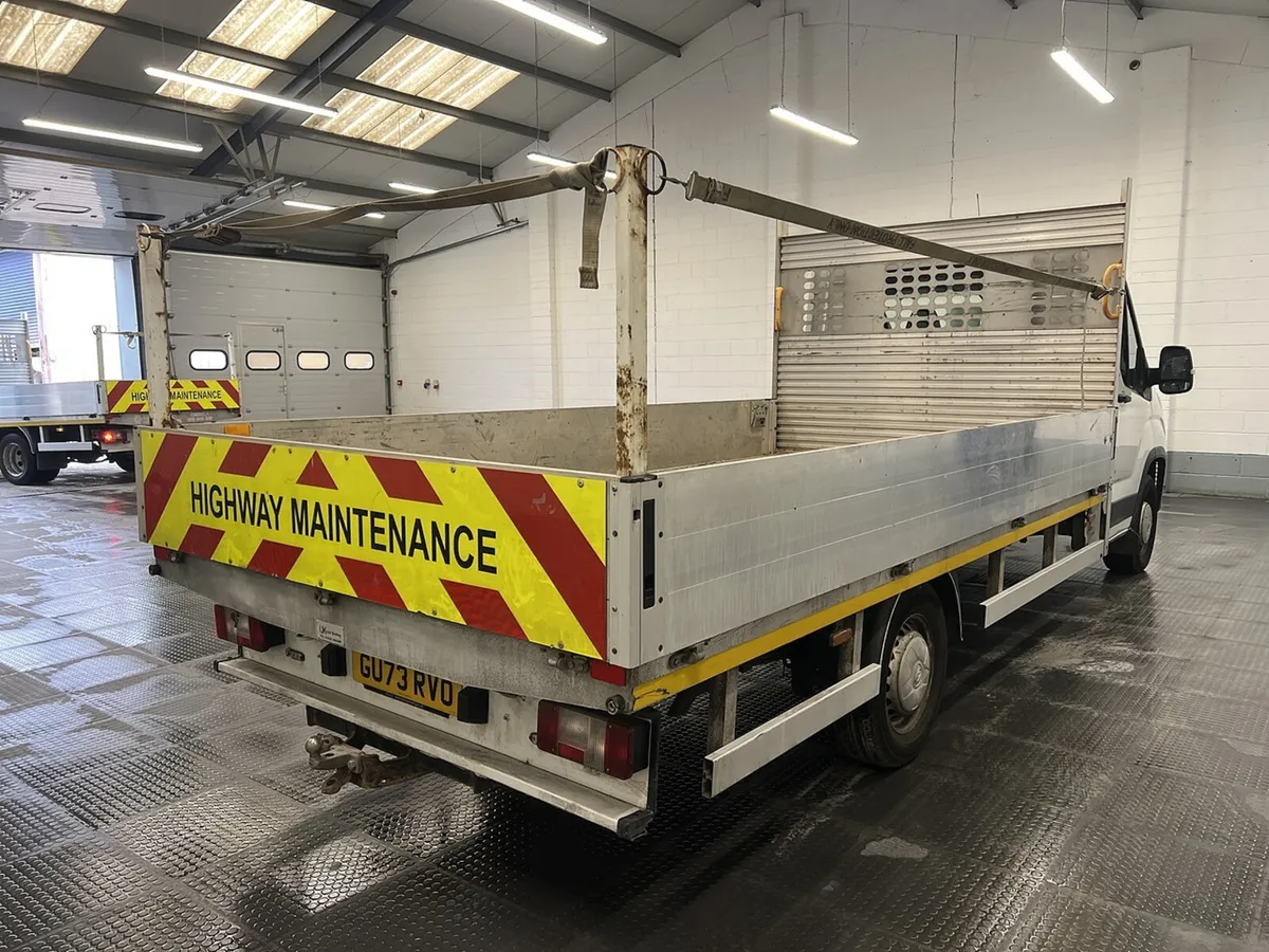 2023 Maxus Deliver 9 Dropside Van - Image 2