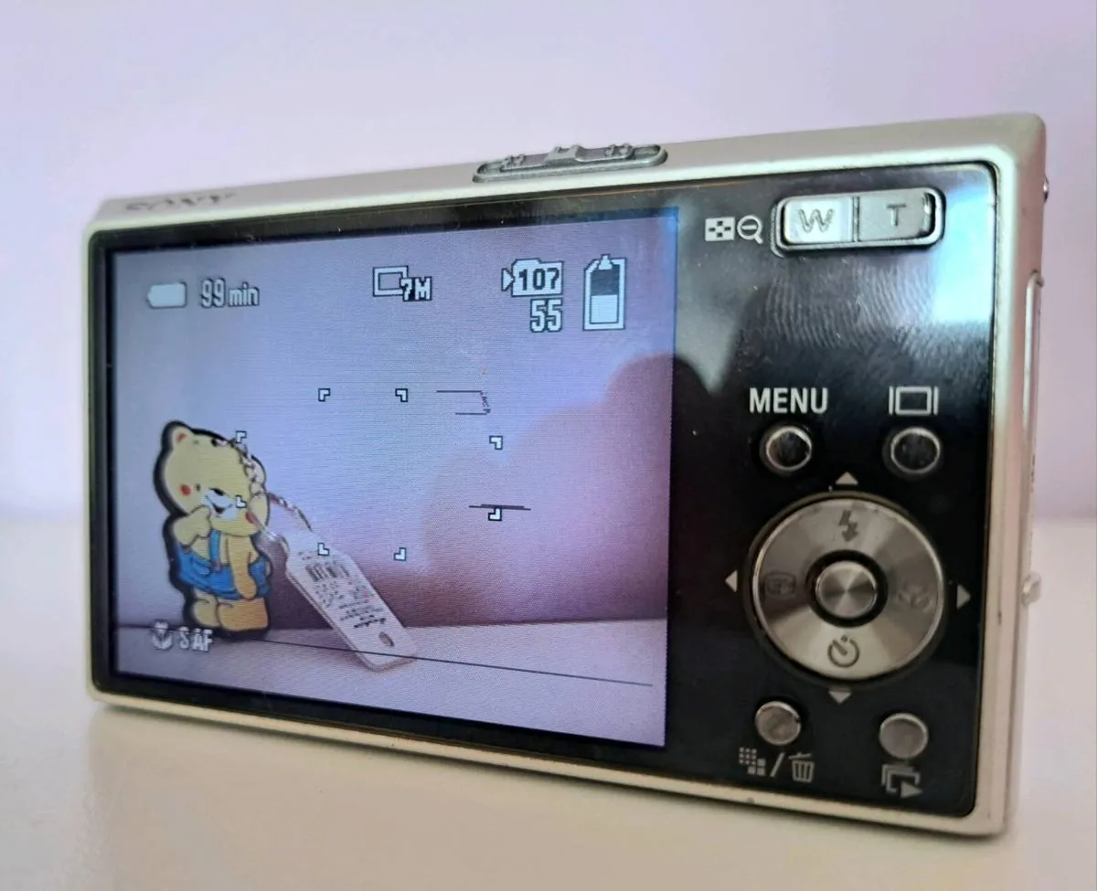 Sony cybershot T30 - Image 4
