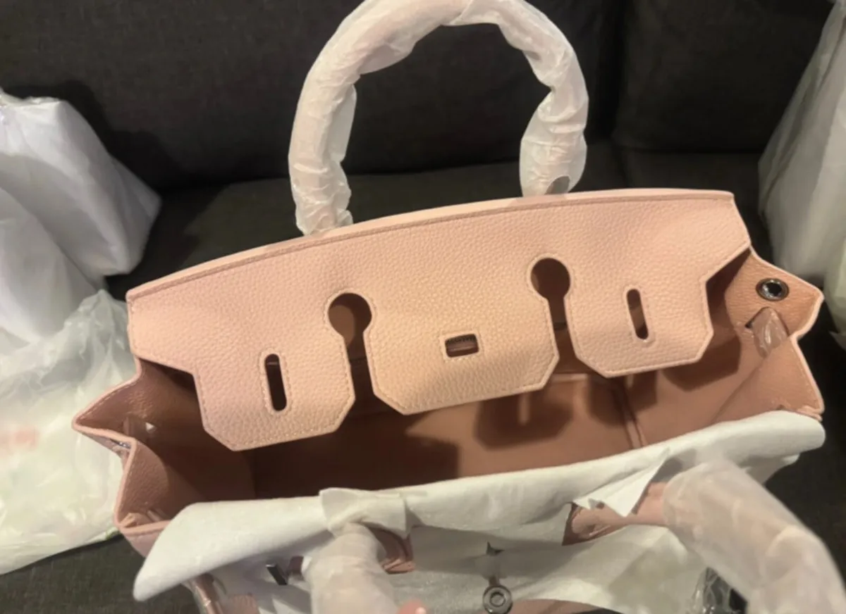 Luxury leather handbag - Image 4