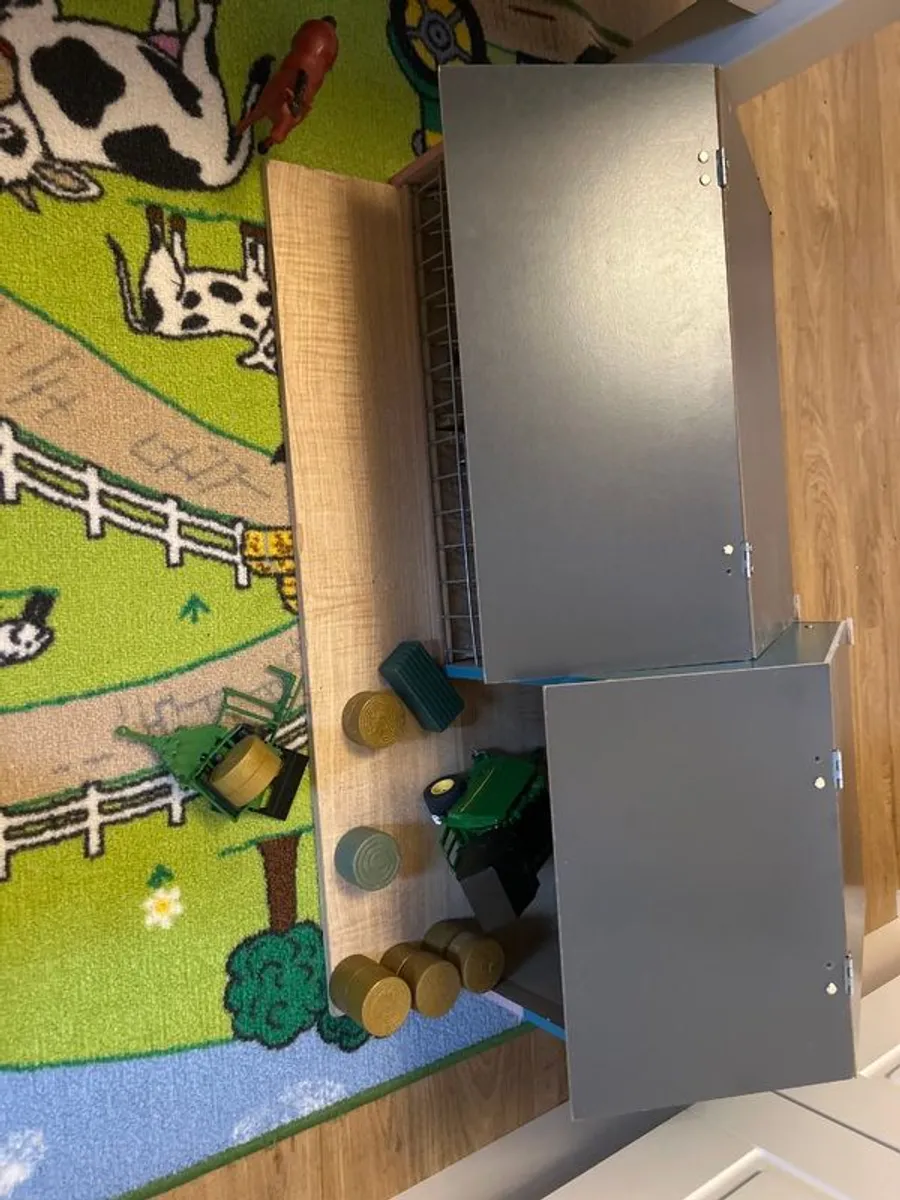 Farm Toys - Shed and Field - Image 4