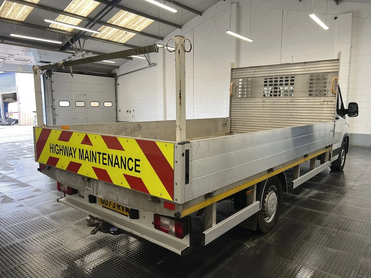 2023 Maxus Deliver 9 Dropside Van - Image 2