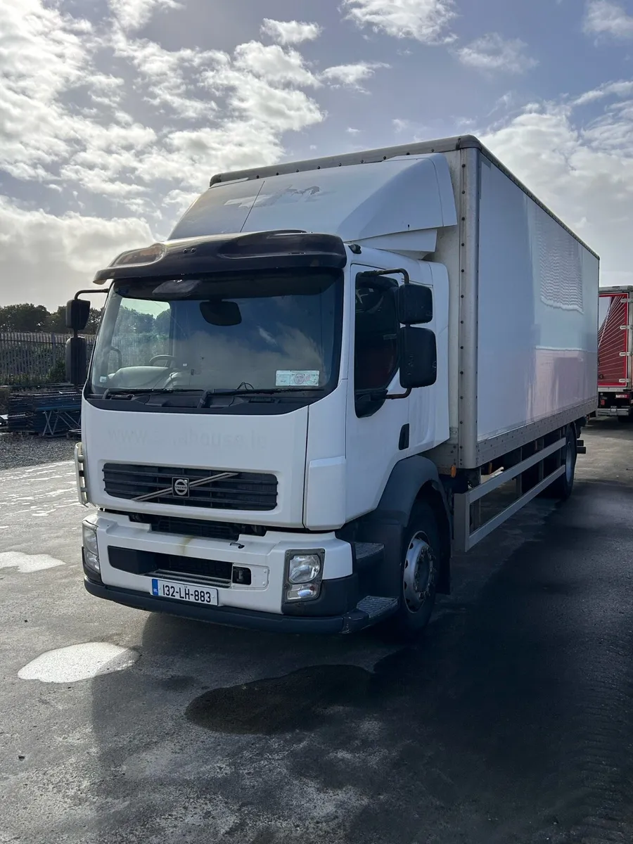 Volvo FL 260 box body - Image 2