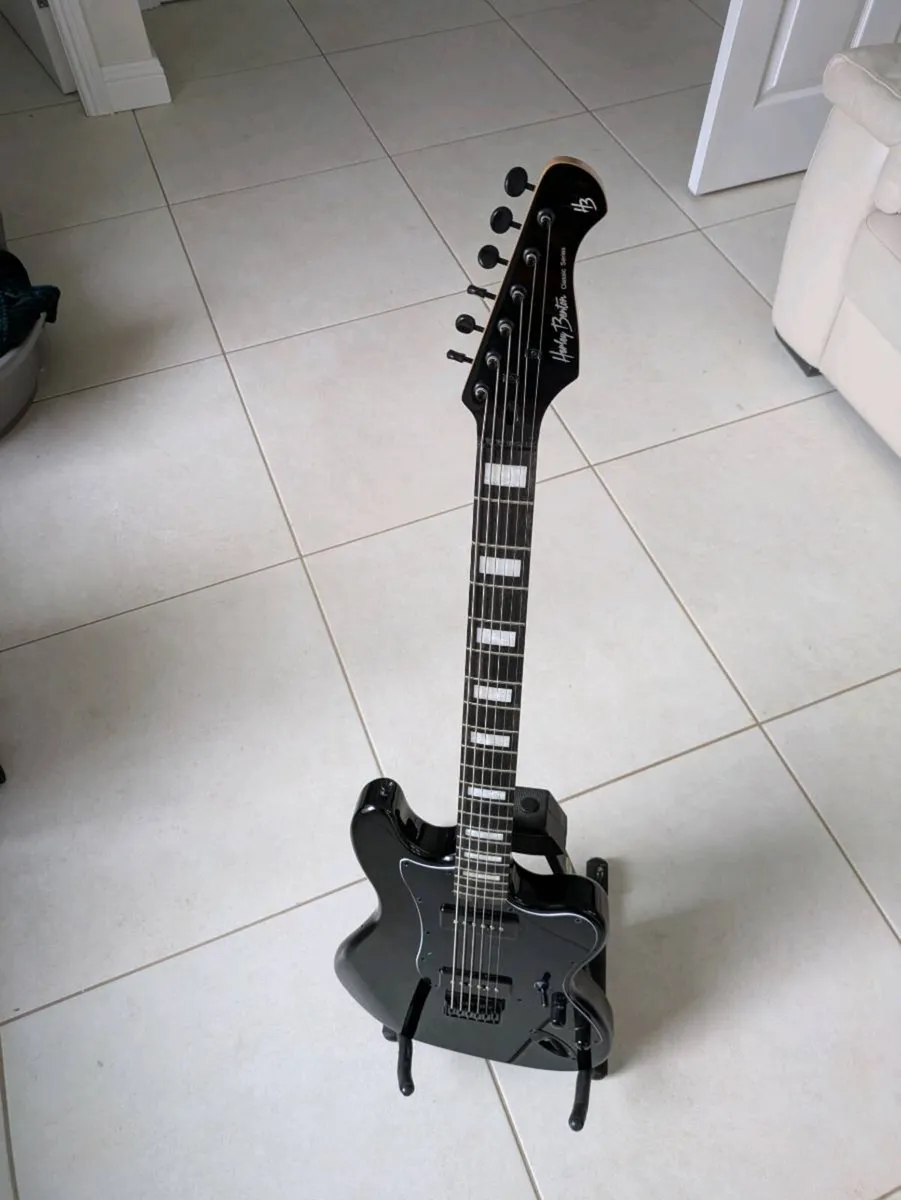 Baritone guitar - Image 4