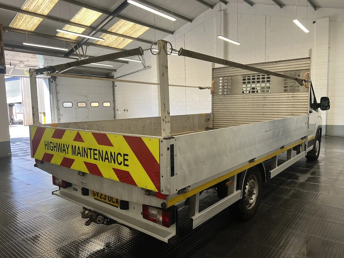 2023 Maxus Deliver 9 Dropside Van - Image 2