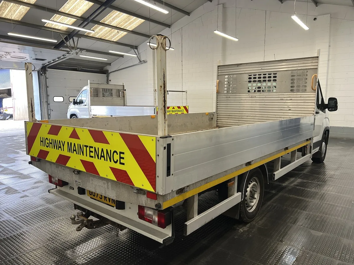 2023 Maxus Deliver 9 Dropside Van - Image 2