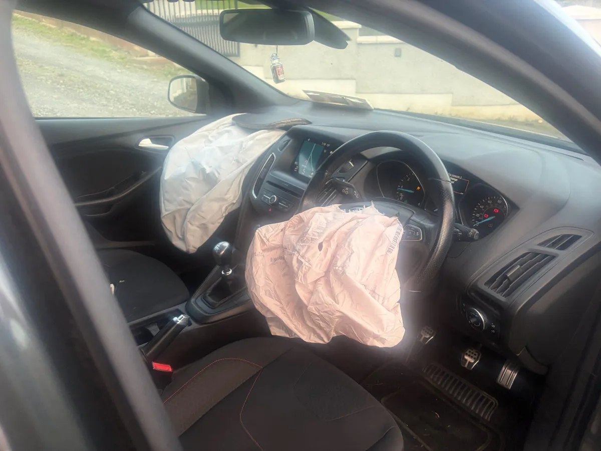 Ford focus 1.5 GT line - Image 4