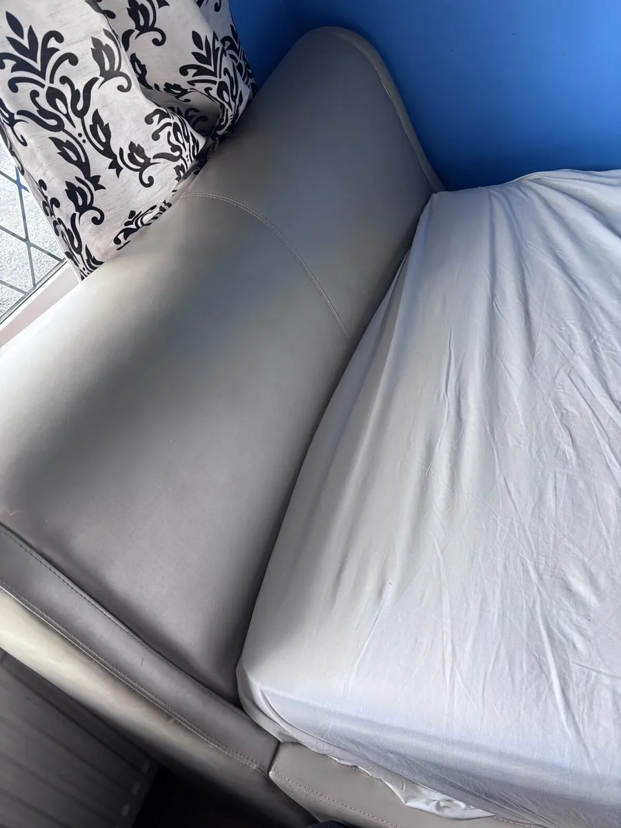 Double bed frame - Image 2