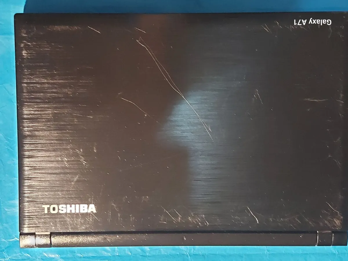 Toshiba Satellite Laptop C40-c-10Q, 2GB Ram, 32GB - Image 4