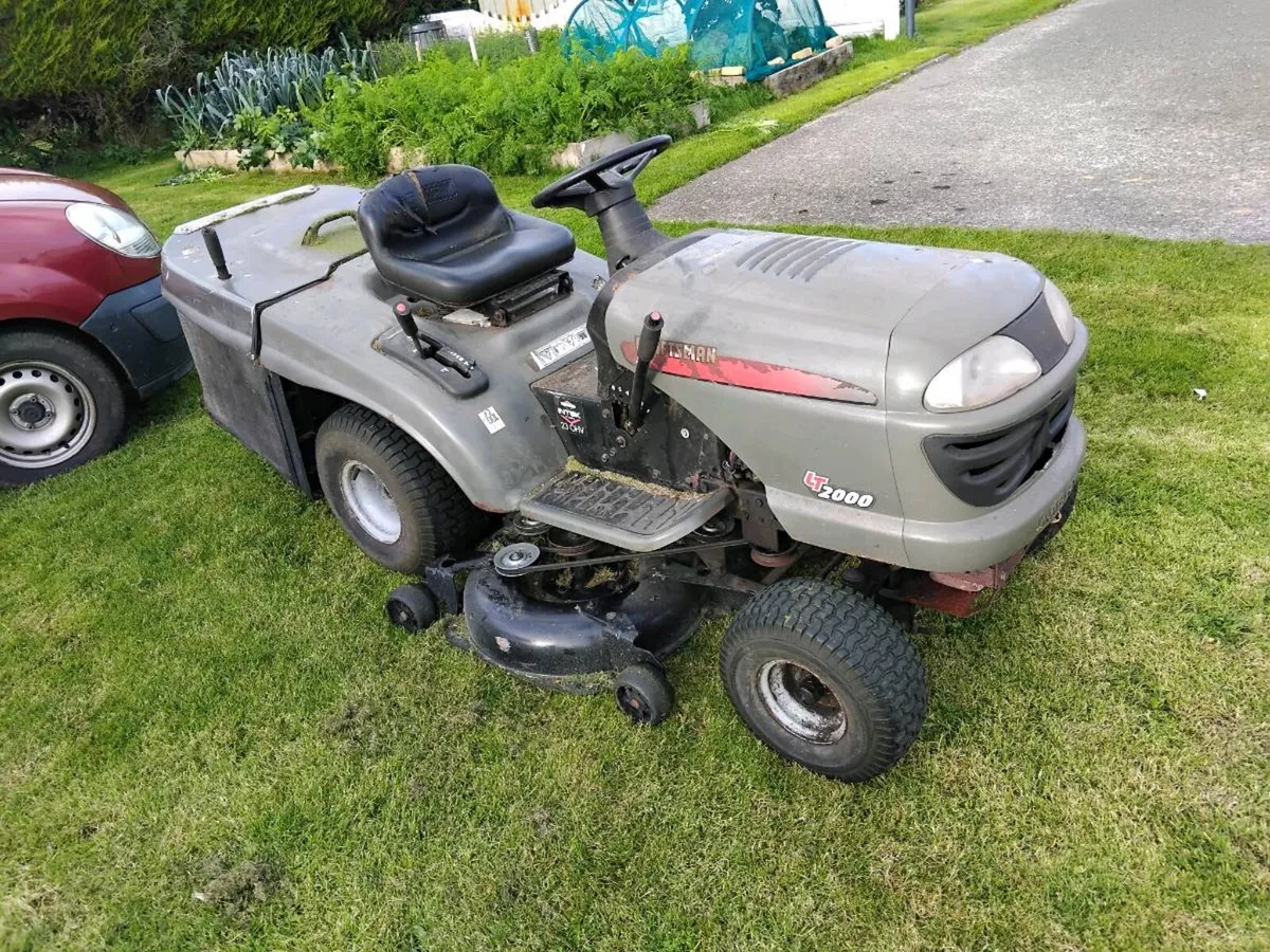 Craftsman LT200 23HP ride on mower - Image 1